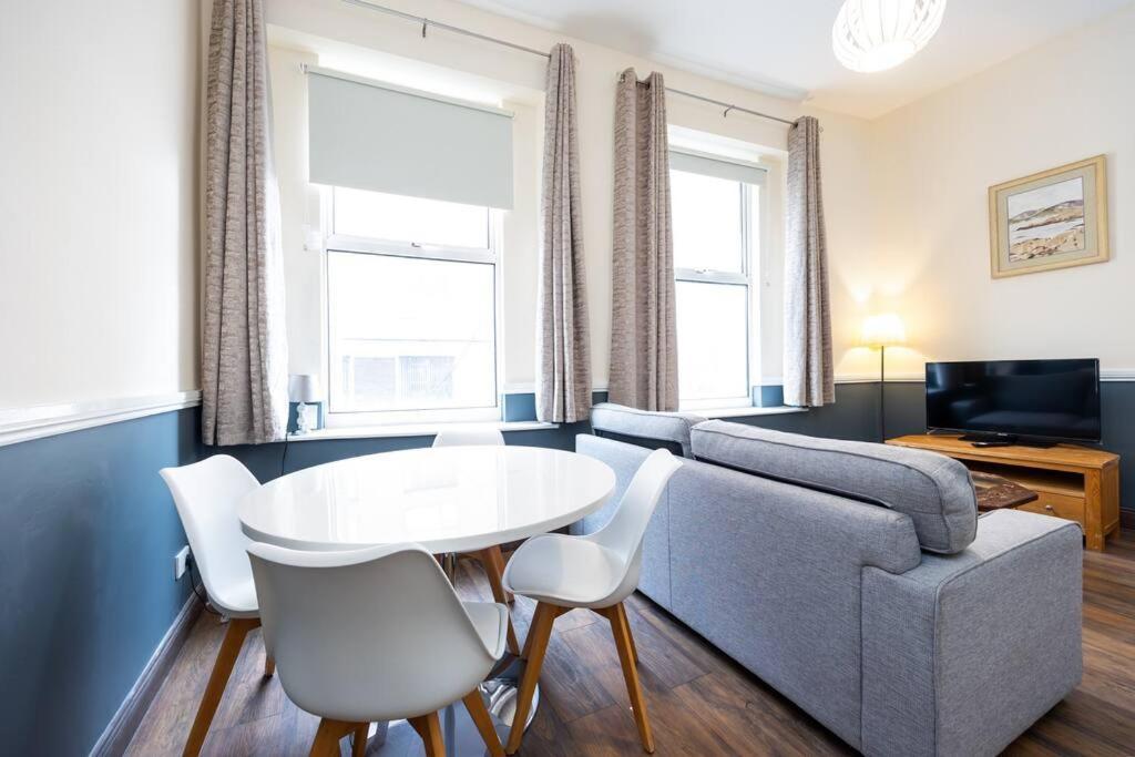 Homely 1 Bedroom Apartment In Smithfield, Dublin Bagian luar foto