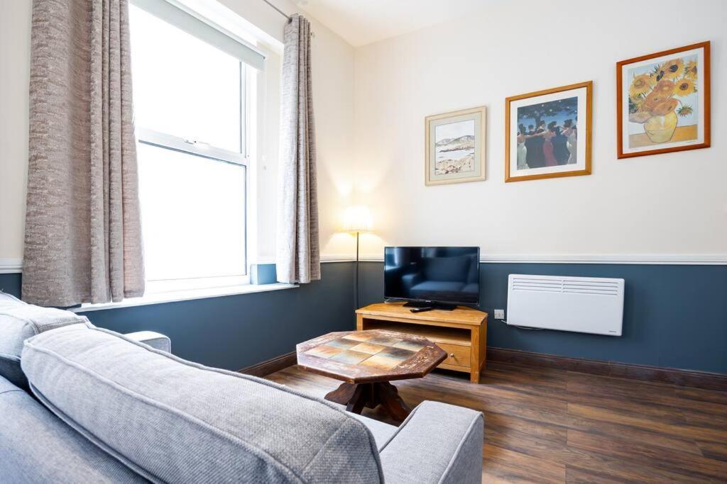 Homely 1 Bedroom Apartment In Smithfield, Dublin Bagian luar foto