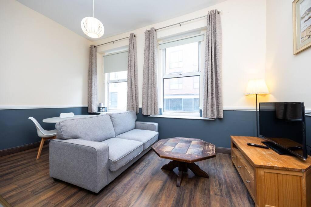 Homely 1 Bedroom Apartment In Smithfield, Dublin Bagian luar foto